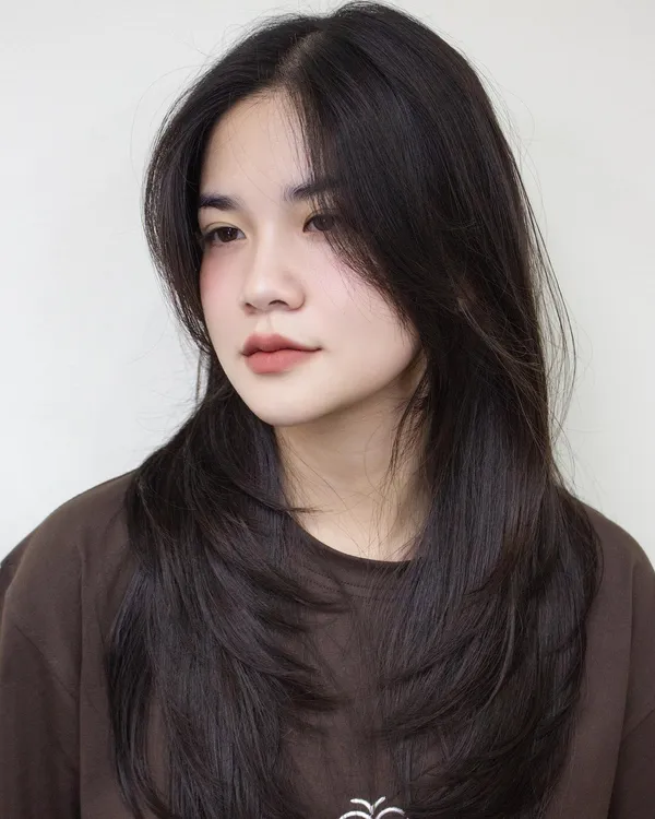 Kiểu tóc mullet layer nữ uốn chữ C 6