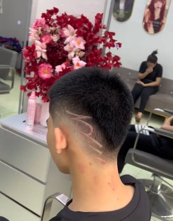 Buzz cut gáy nhọn 4