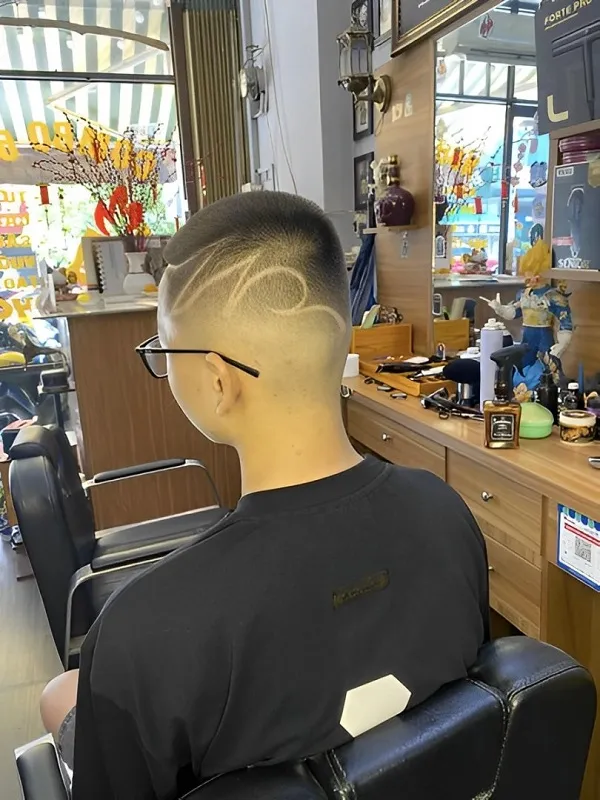 Buzz cut tóc nam kẻ vạch cực chiến 7