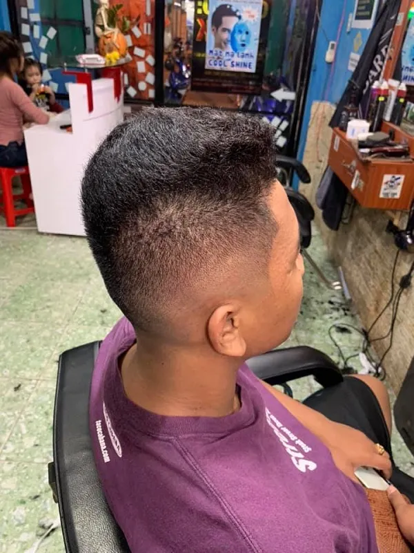 Buzzcut học sinh 3