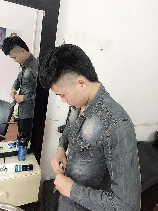 kiểu tóc mohican để gáy dài 2