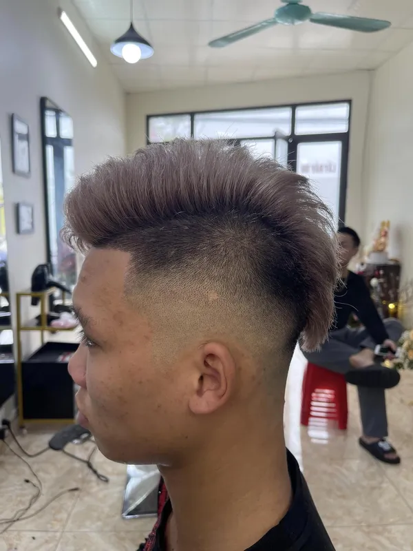 kiểu tóc mohican để gáy dài 3