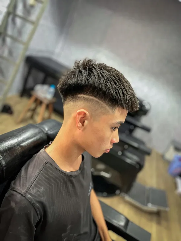 Kiểu tóc mohican mái ngắn 8