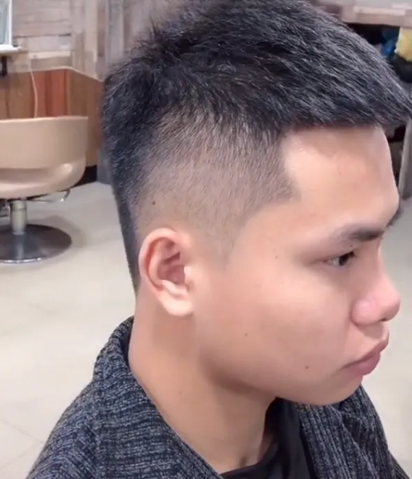 Kiểu tóc nam mohican ngắn