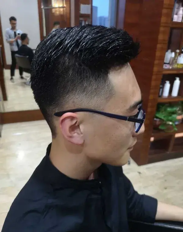 kiểu tóc pompadour nam 7