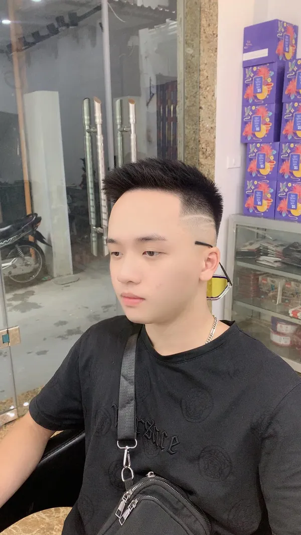 Short Quiff ngắn 1