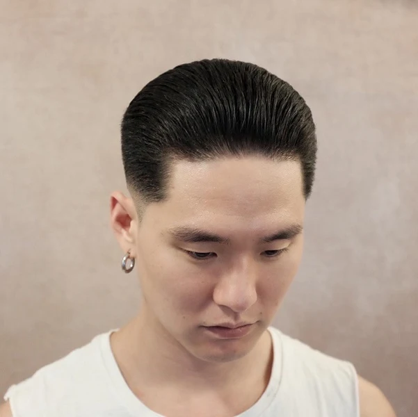 Mẫu tóc slick back hiện đại 1