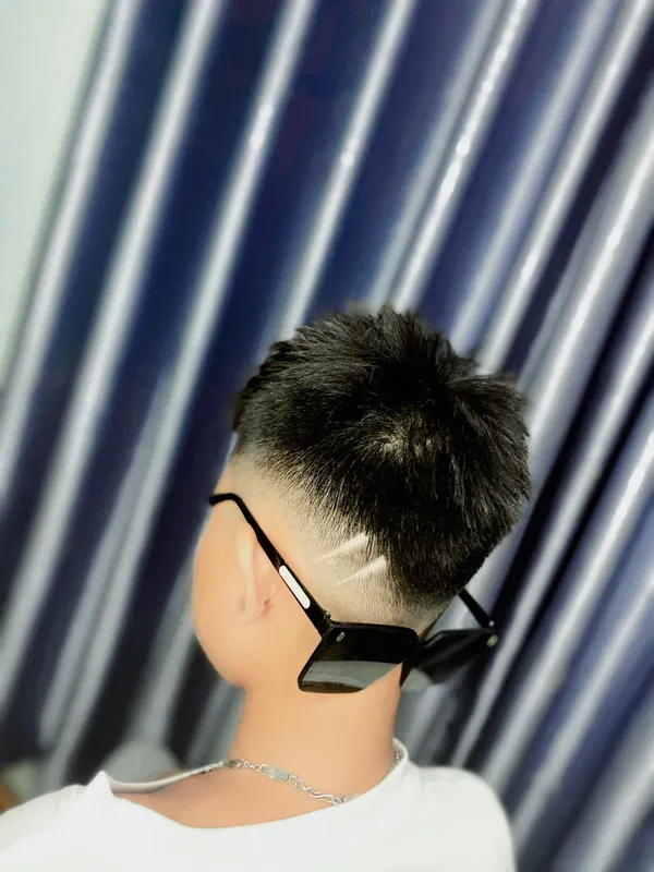 Tóc mohican ngắn không vuốt 7