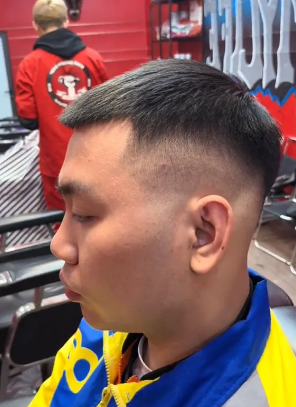 Tóc nam mohican ngắn